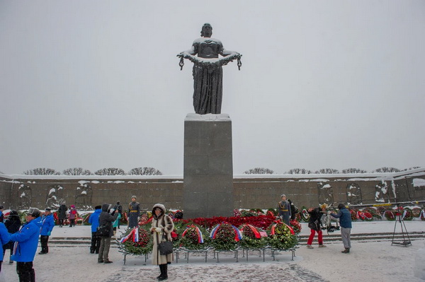 Более ста памятных мероприятий состоится в рамках празднования 78-летия полного освобождения Ленинграда от фашистской блокады
