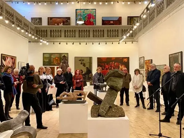 Открытие выставки современного искусства  “Санкт-Петербург-Москва”